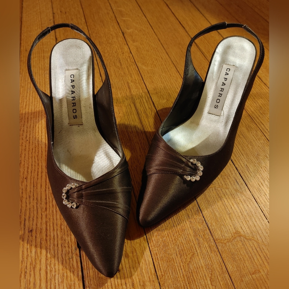 👠Caparros: Y2K Satin Slingback Heels – Deep Brown – Rhinestone Detail – Size 6B